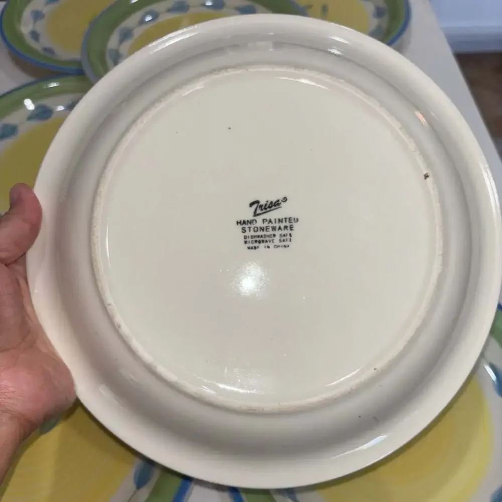 Trisa stoneware hand